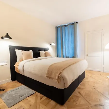 Superbe 3 Pieces Saint Paul 4 アパート *