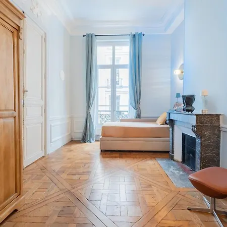 Superbe 3 Pieces Saint Paul 4 パリ